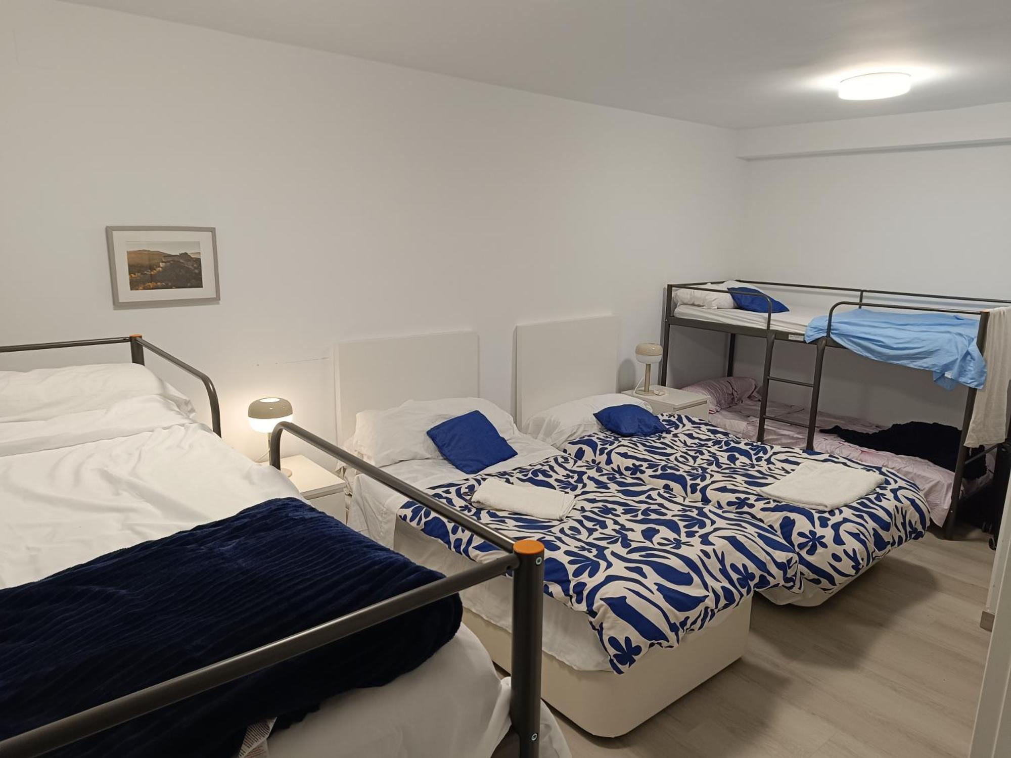 Bed and Breakfast 2-Centro Hab Compartida Masculina 8X Madrid Esterno foto